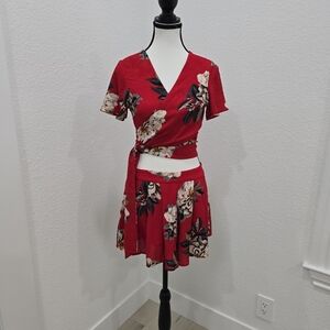 Windsor Red Floral Wrap Crop Top And Shorts Co Ord Set Size Small